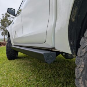 Hilux slider step