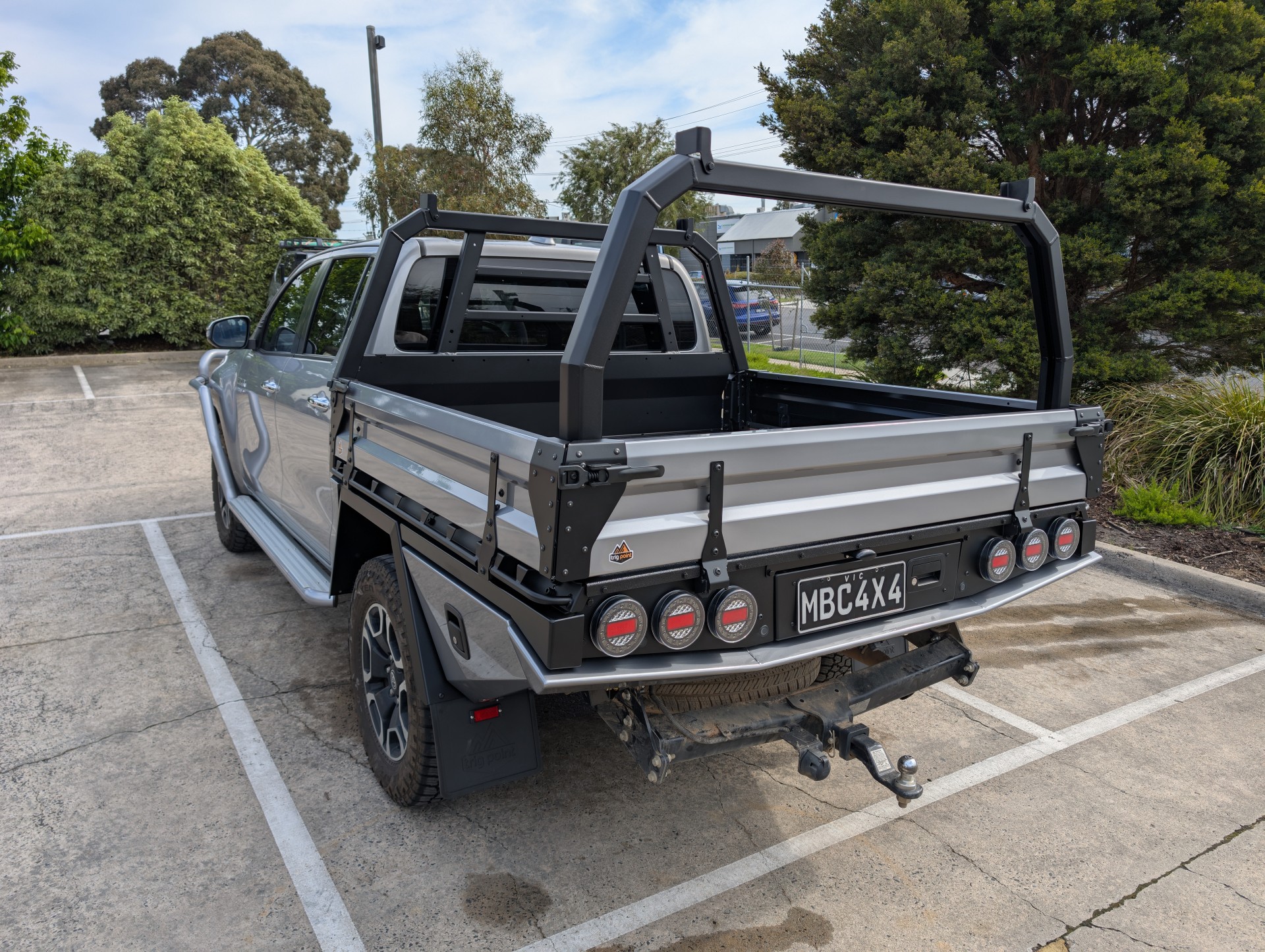 HILUX N90 2025+ DUAL CAB & EXTRA CAB TRAY